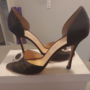 Manolo Blahnik purple sarin heels